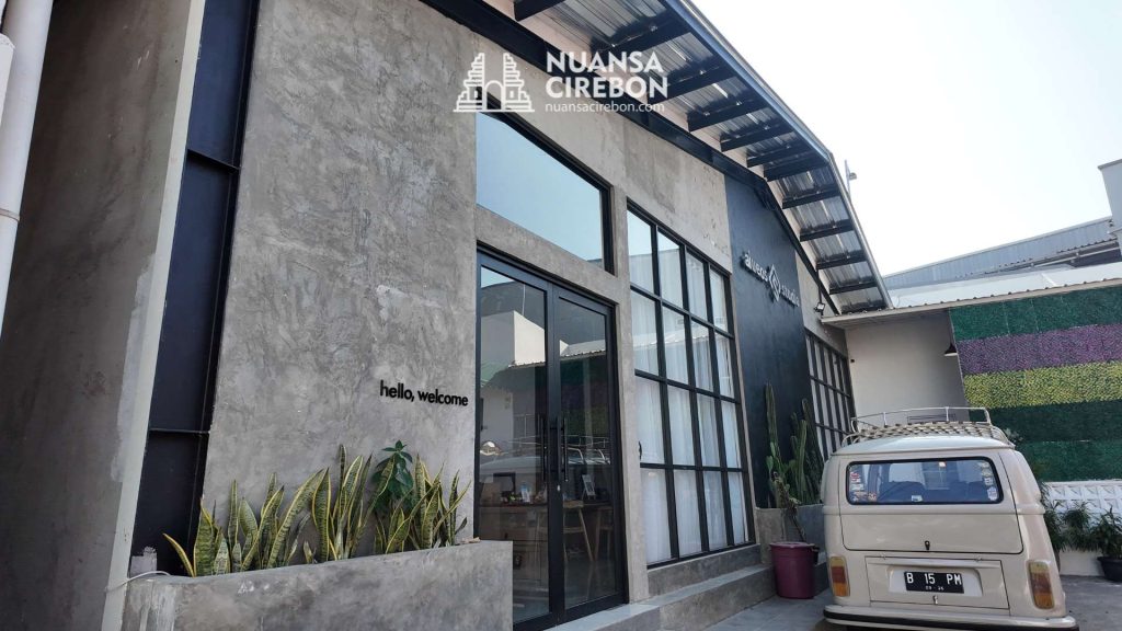 1. AIOEOS Baby Studio