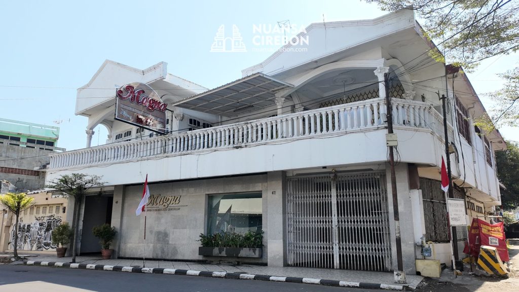 1. Magna Resto Cirebon
