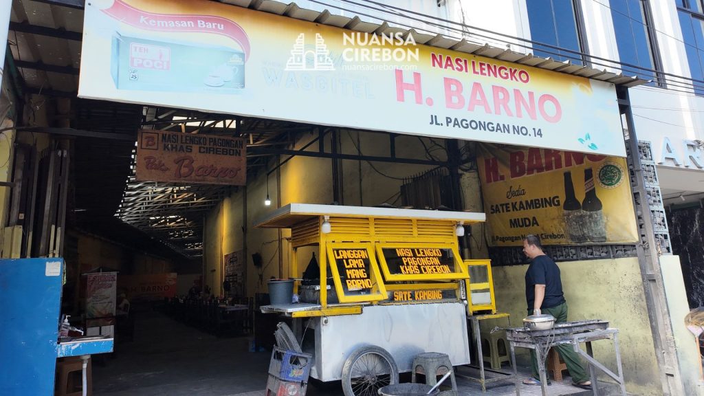 1. Nasi Lengko H Barno