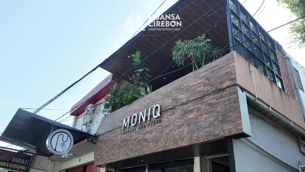 13. Moniq Resto & Bakery
