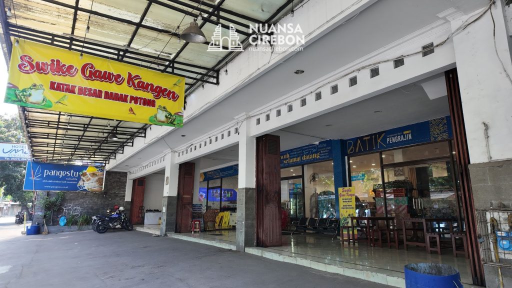 2. Toko Oleh-oleh Pangestu Cirebon