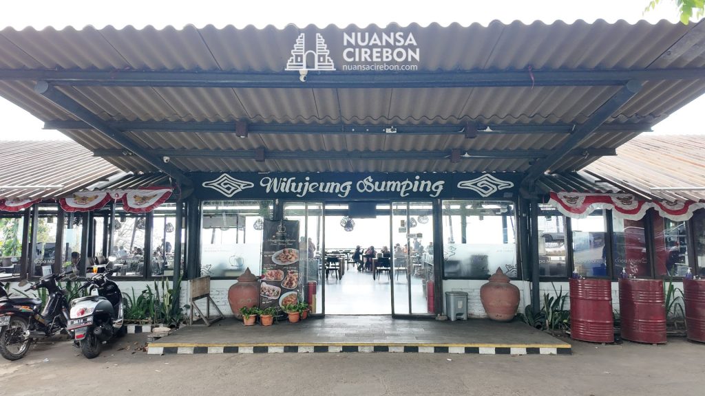5. Klapa Manis Restaurant