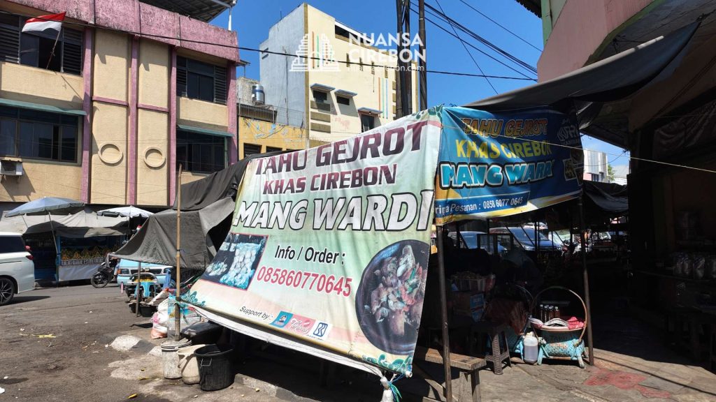 6. Tahu Gejrot Khas Cirebon Mang Wardi