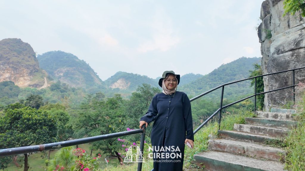 7. Ulasan Batu Lawang Cirebon